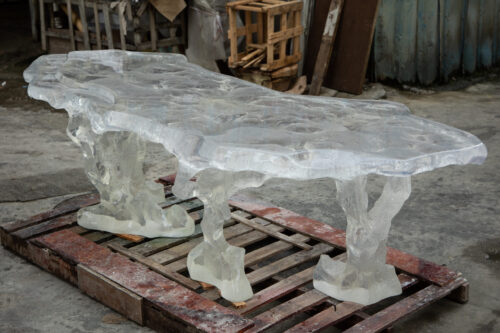 Glacier Cavern Resin Table - 图片 2