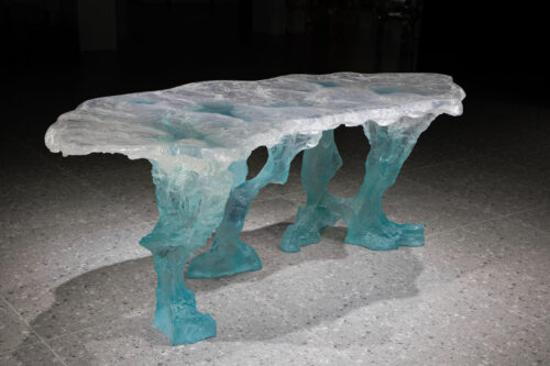 Glacial Tide Resin Table - 图片 5