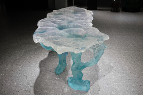Glacial Tide Resin Table - 图片 4