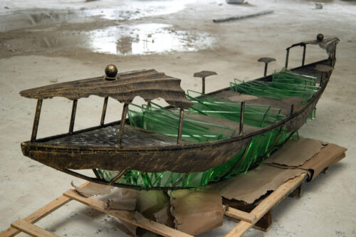 Emerald Shadow Boat - 图片 2