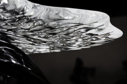 Rippling Realm Resin Table - 图片 6