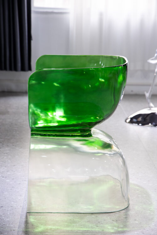 Emerald Veil Resin Chair - 图片 3