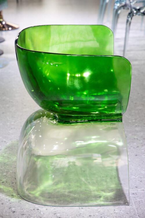 Emerald Veil Resin Chair - 图片 5